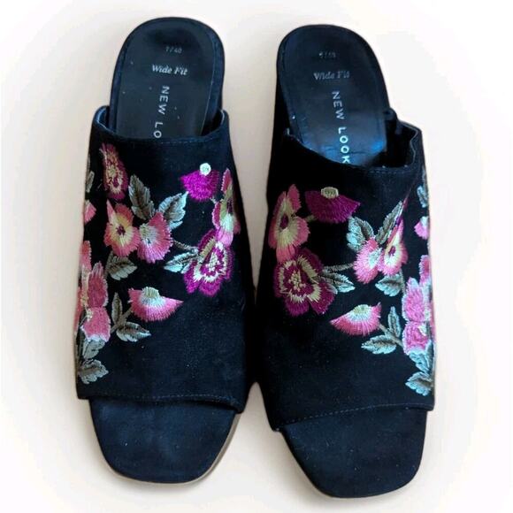 New Look Black Suedette Floral Embroidered Mule Sandals Open Toe Block Heel Sz 7 - Picture 3 of 10